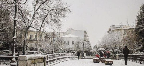 Καιρός: Εκπληκτικές εικόνες στα χιόνια από τη Λαμία μέχρι τα Τρίκαλα, τη Λάρισα και την Καρδίτσα – Δείτε τα Βίντεο και τις εικόνες